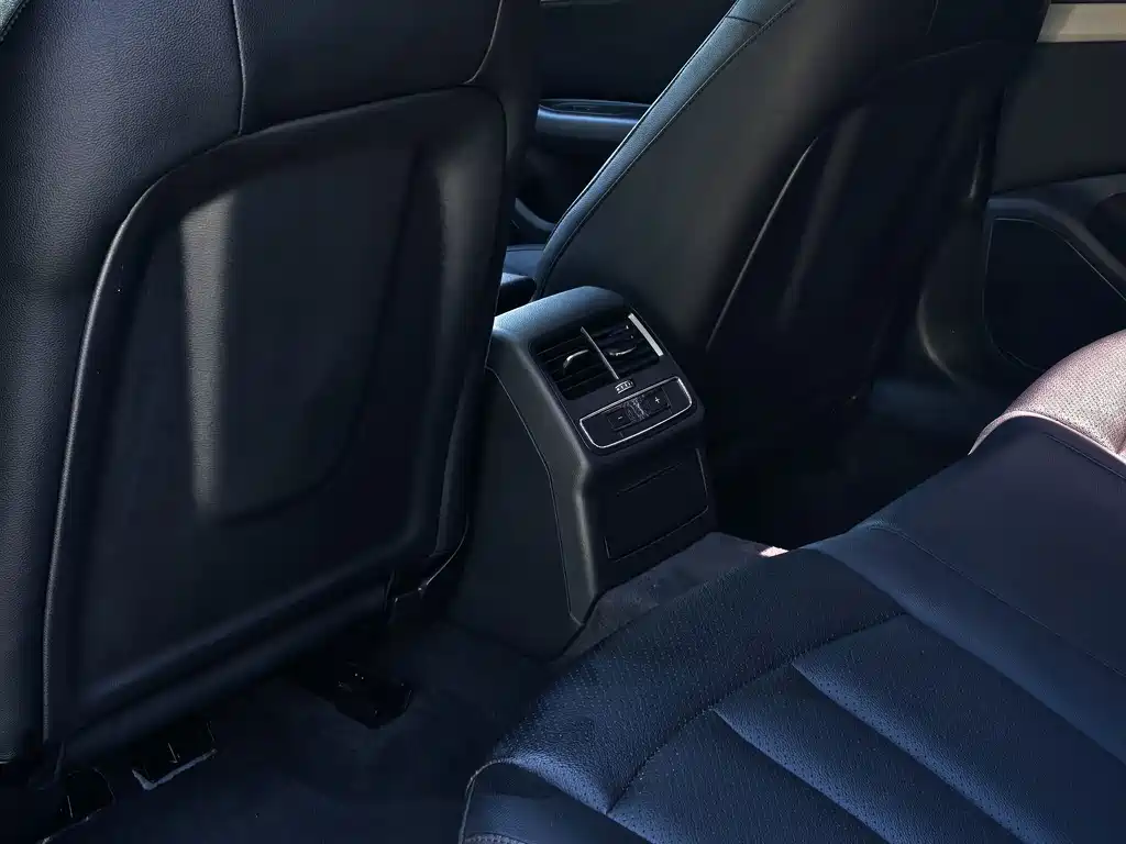 Audi A4L — миниатюра 9