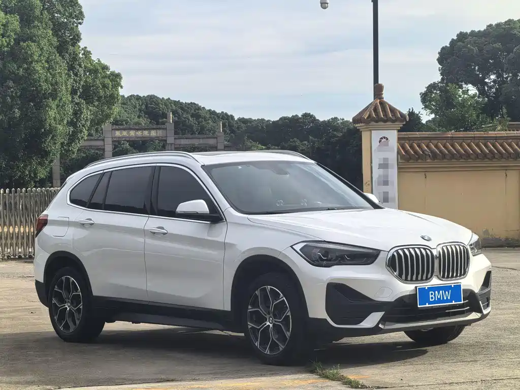 BMW X1 2022 sDrive25Li Lead