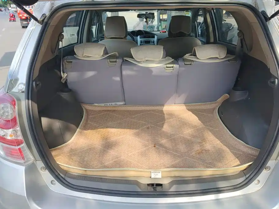 Toyota Verso — миниатюра 4