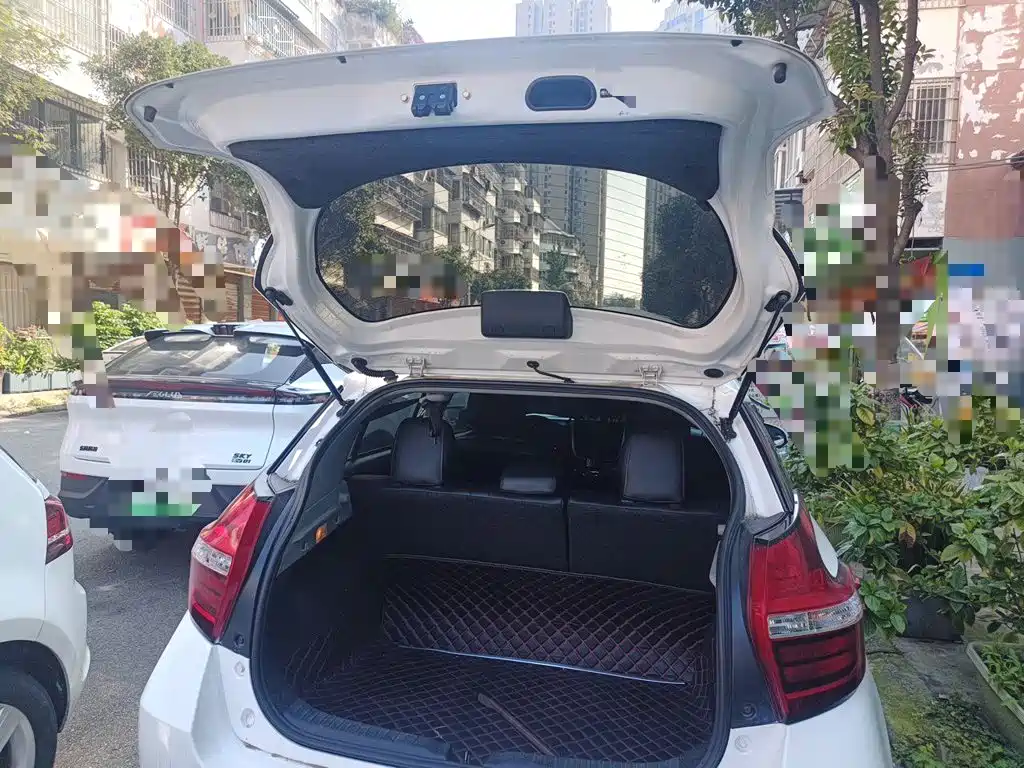 Toyota Vios FS — миниатюра 15