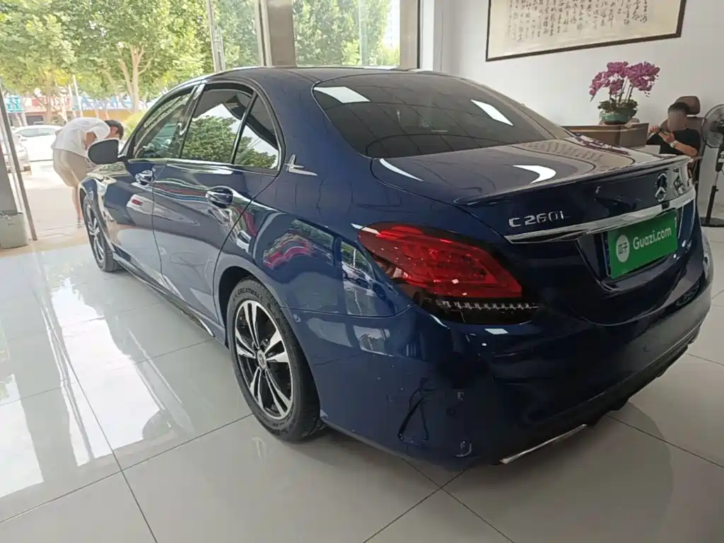 Mercedes-Benz C-Class — миниатюра 5
