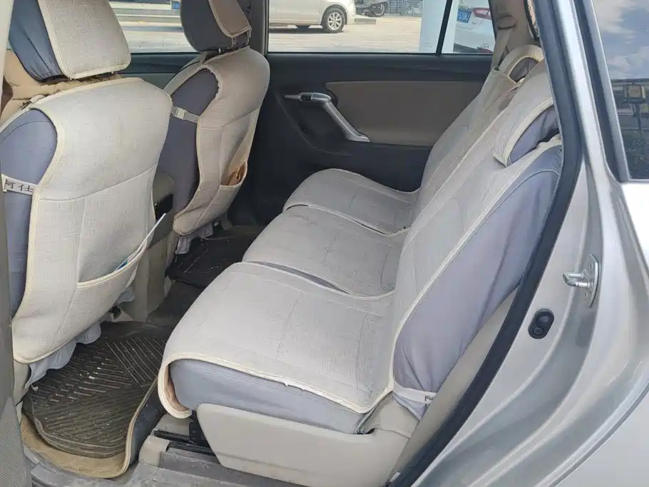 Toyota Verso — миниатюра 11