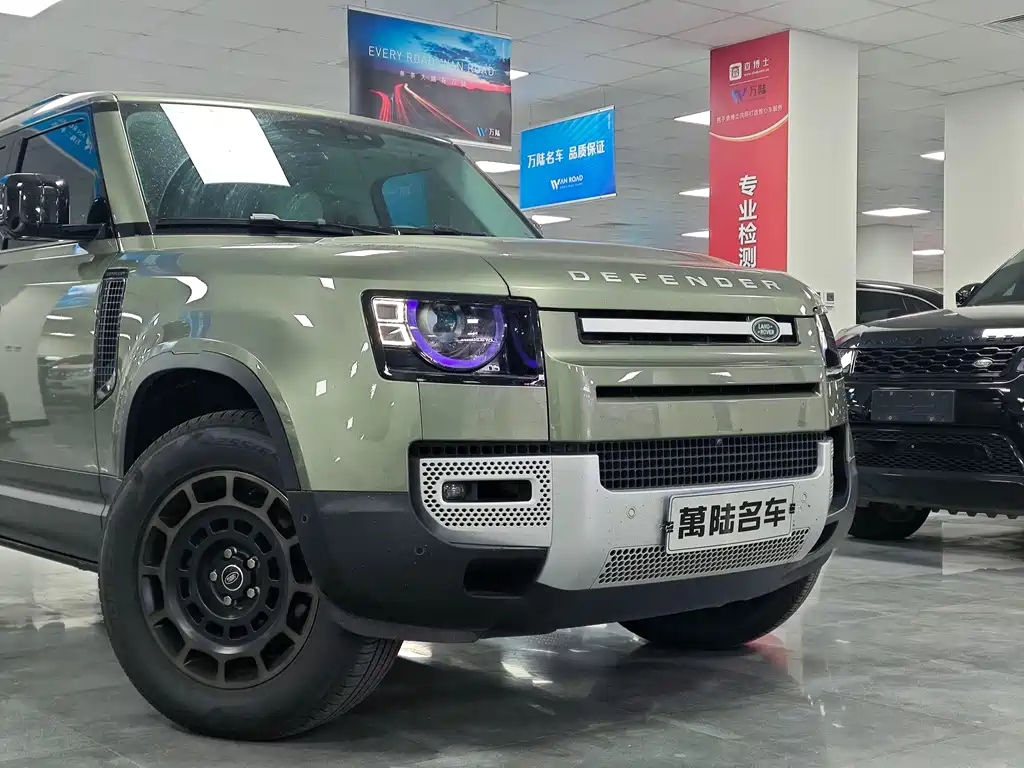 Land Rover Defender — миниатюра 10