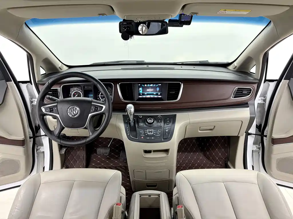 Buick GL8 — миниатюра 5