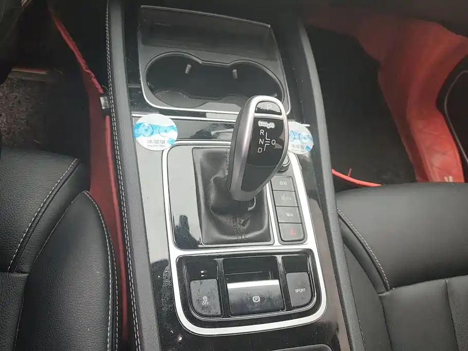 BYD MAX — миниатюра 16