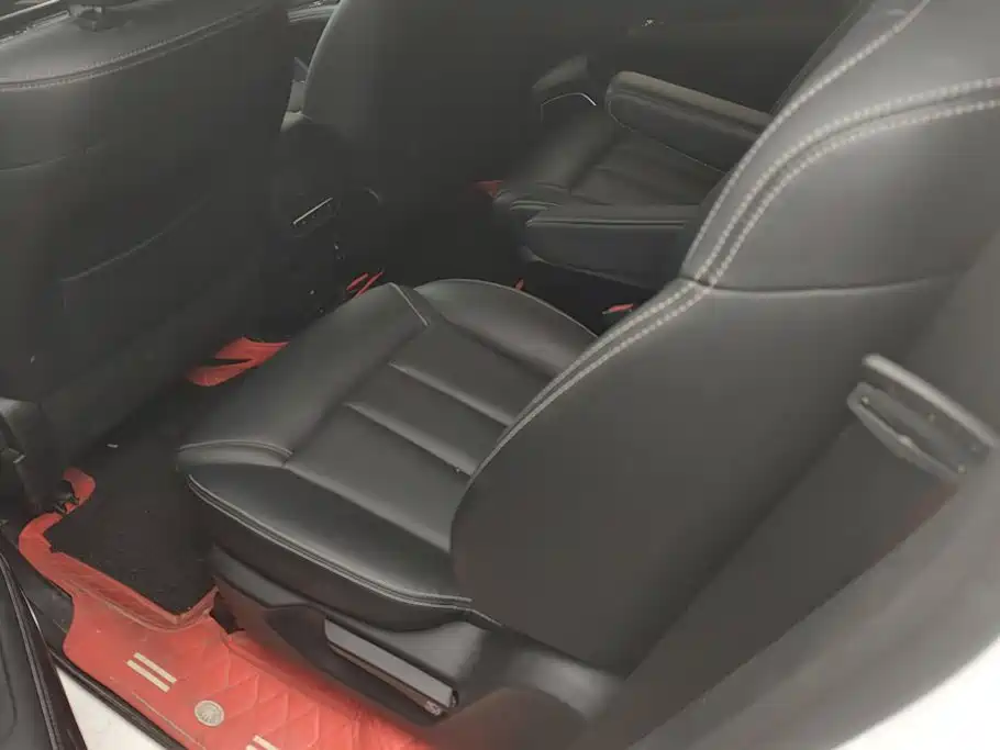 BYD MAX — миниатюра 11