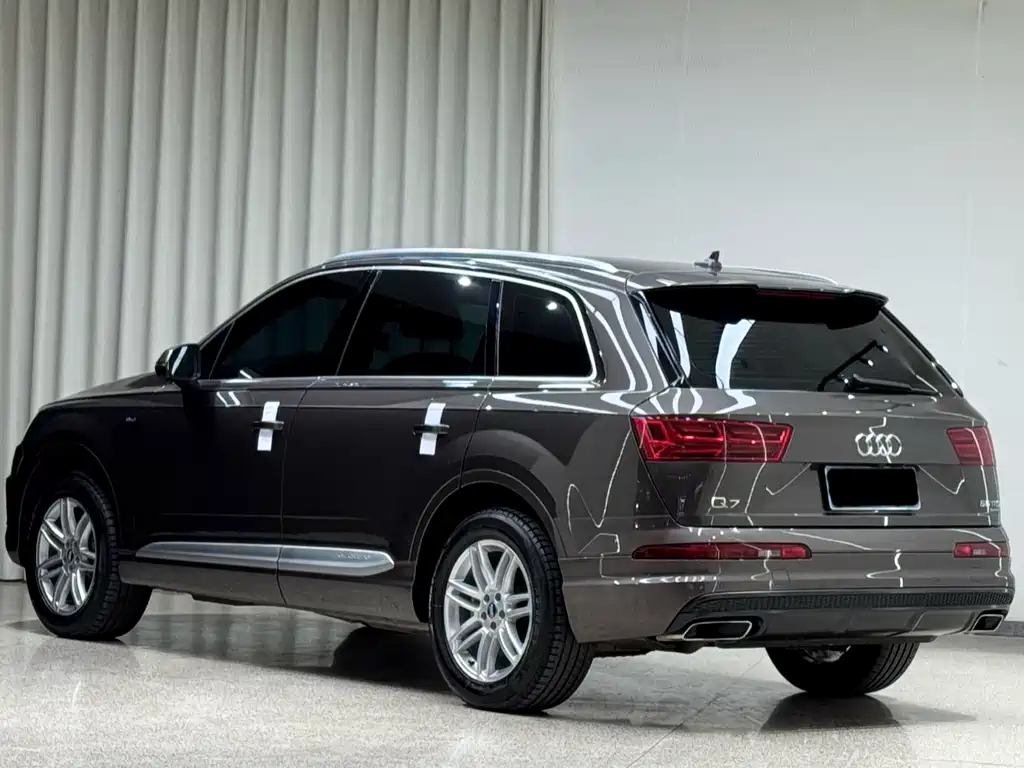 Audi Q7 2019 45 TFSI Comfort