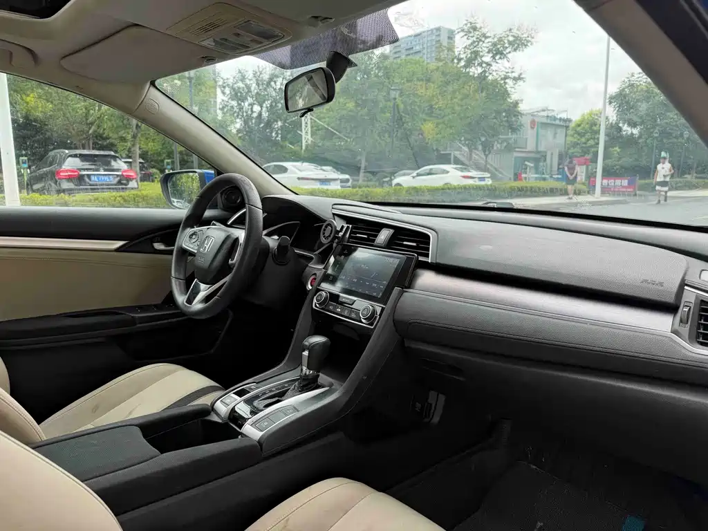 Honda Civic — миниатюра 11