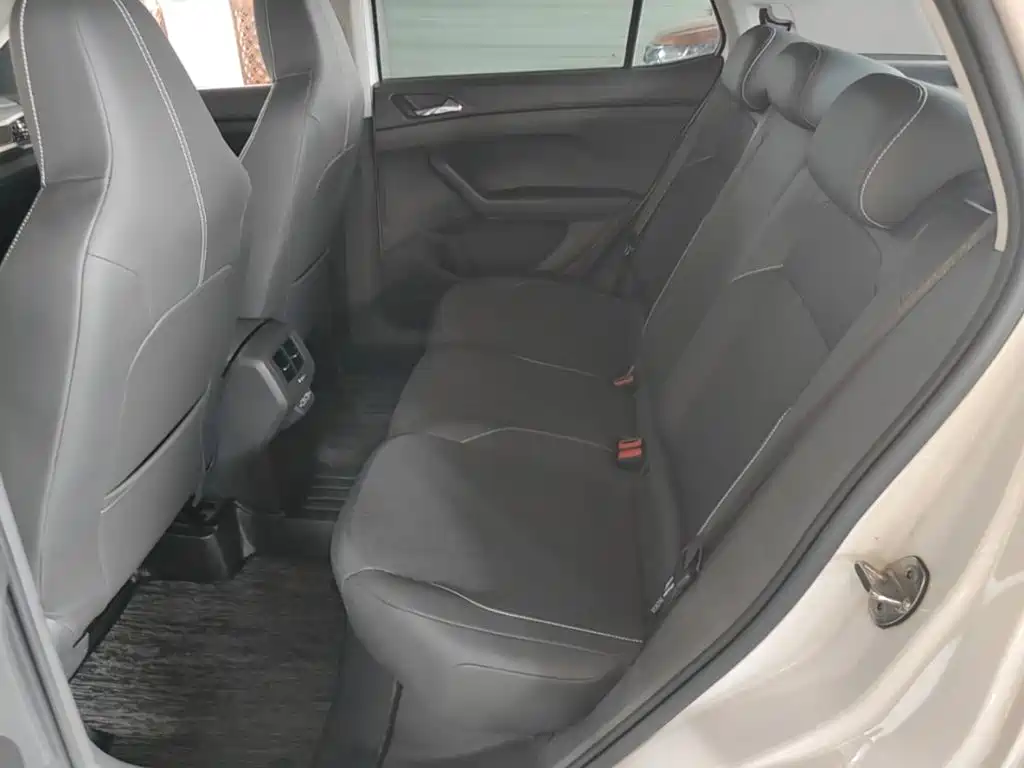 Volkswagen T-Cross — миниатюра 17