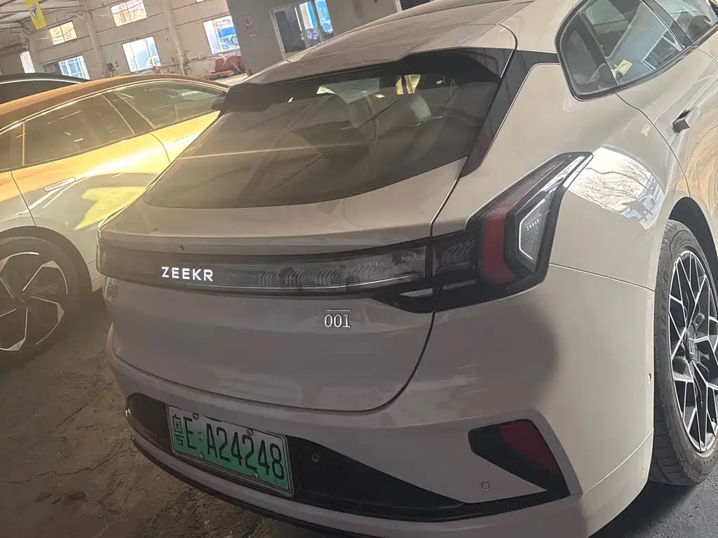 ZEEKR EXTREME KRYPTON 001