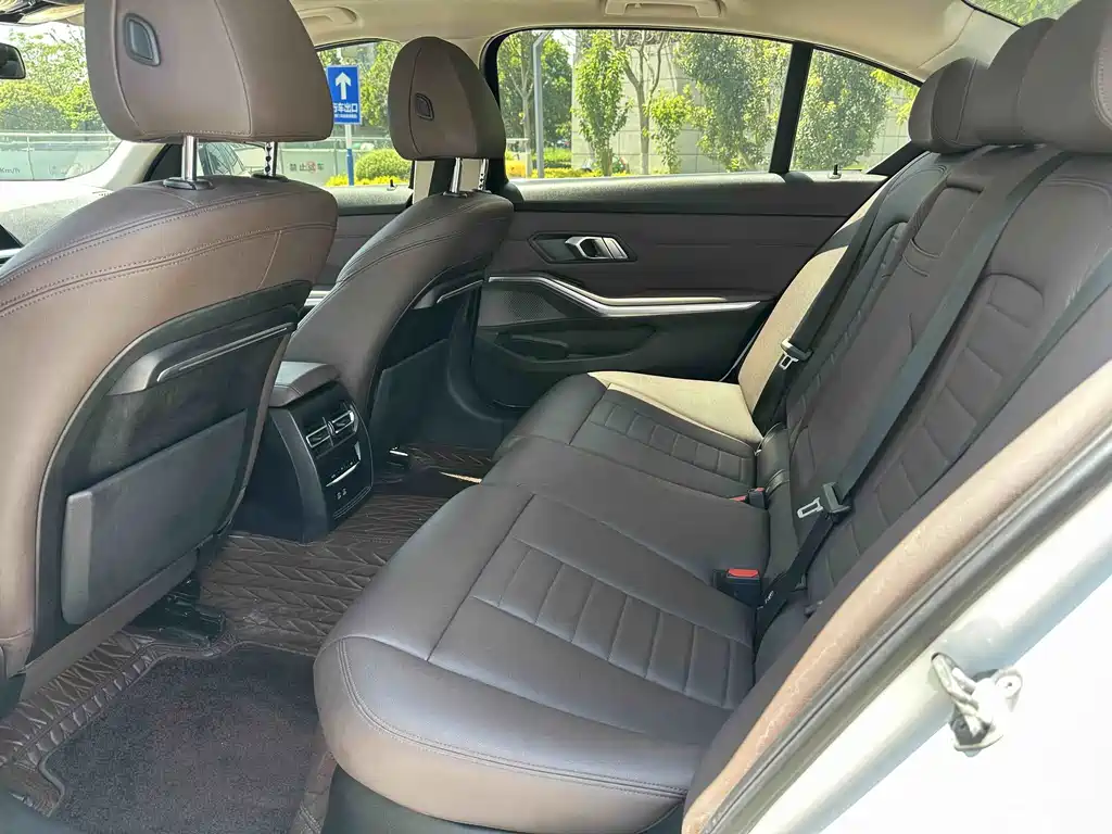 BMW 3 Series — миниатюра 6