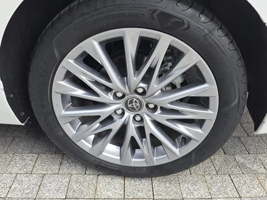 Toyota Avalon 2024 2.0L Luxury