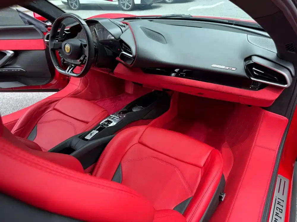 Ferrari 296 2021 3.0T V6 GTB