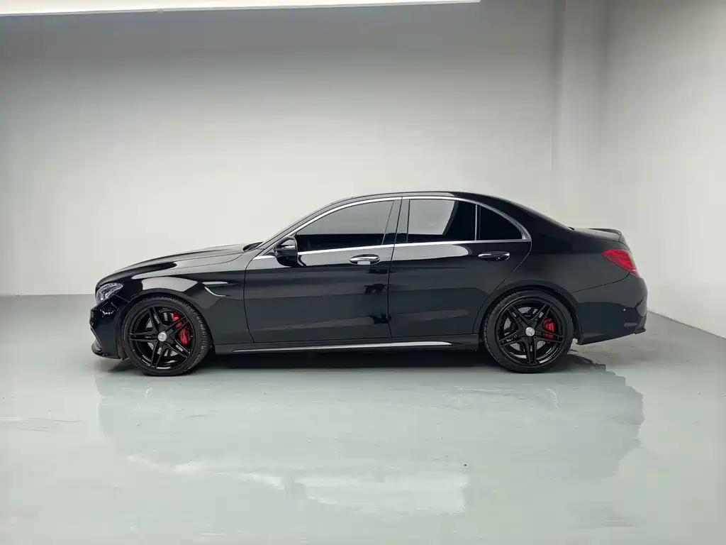 Mercedes-Benz C-Class AMG — миниатюра 5