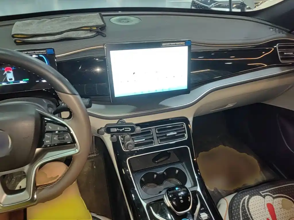 BYD Qin PLUS — миниатюра 10
