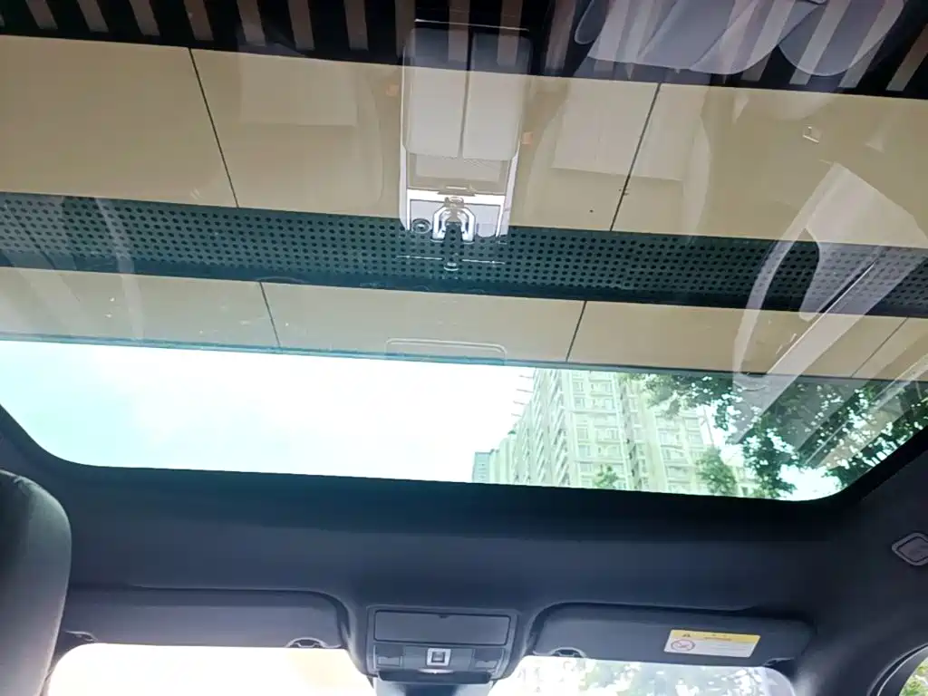 Land Rover Evoque — миниатюра 18
