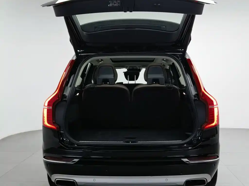 Volvo XC90 — миниатюра 16