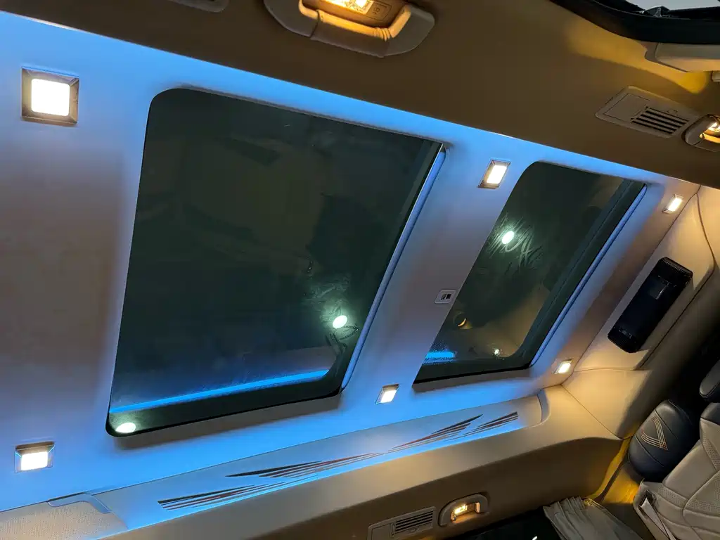 CARD RISE CARD UPGRADE V CLASS