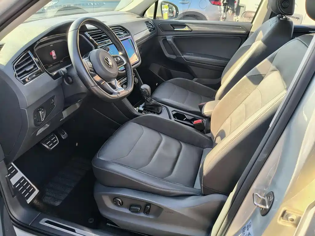 Volkswagen Tiguan L — миниатюра 7