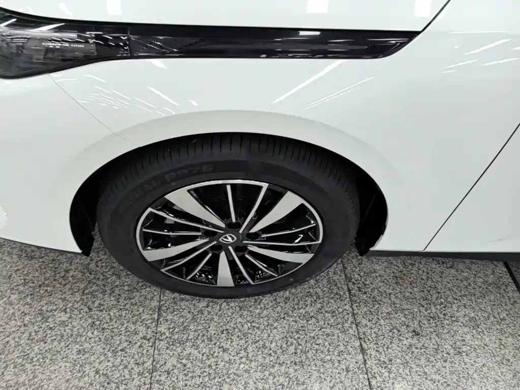 Changan Побег PHEV — миниатюра 23