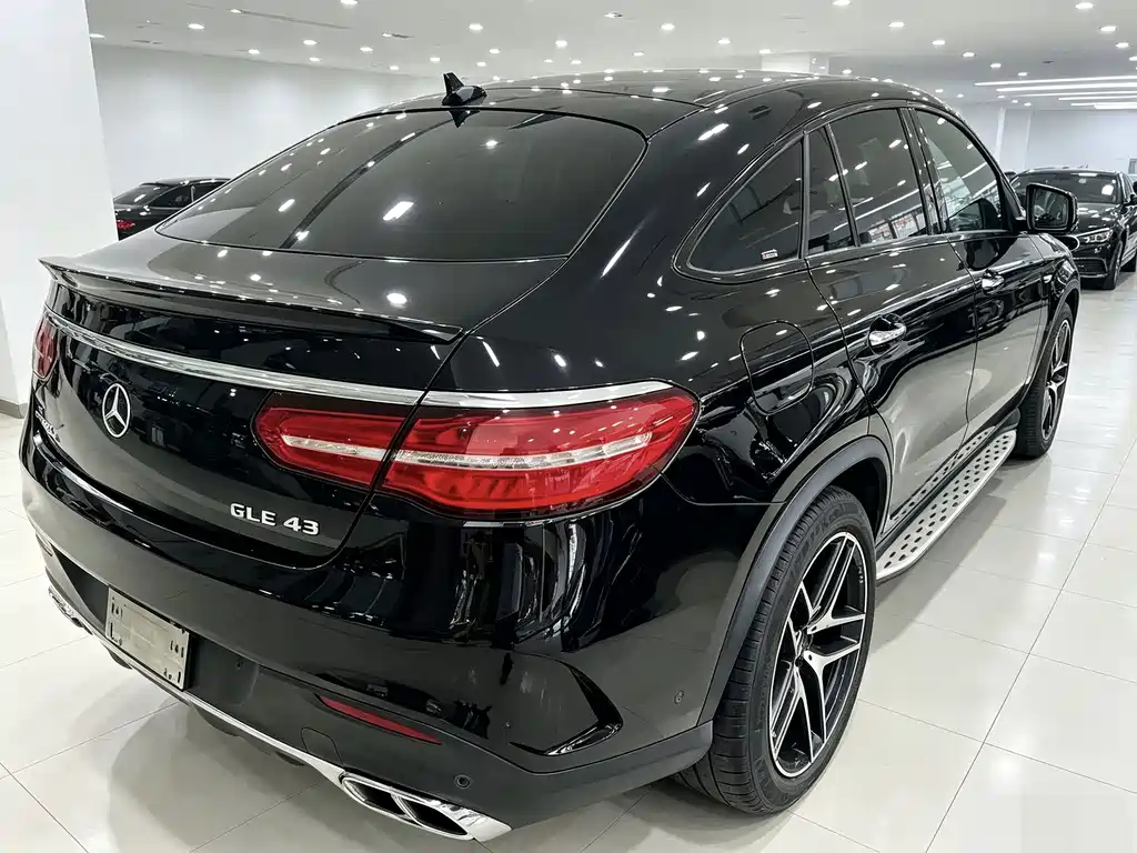 Mercedes-Benz GLE Coupe AMG — миниатюра 3
