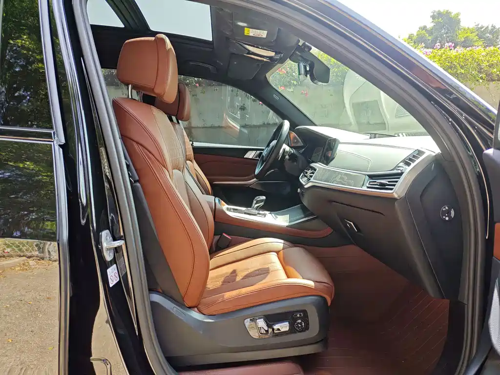 BMW X7 — миниатюра 7
