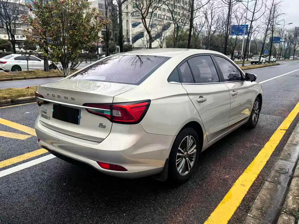 Roewe i5 2019 1.5L AT 4G