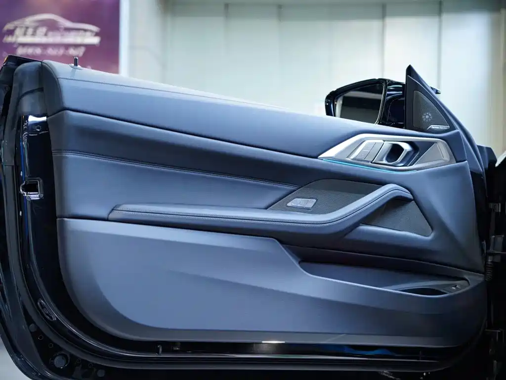 BMW M4 — миниатюра 30