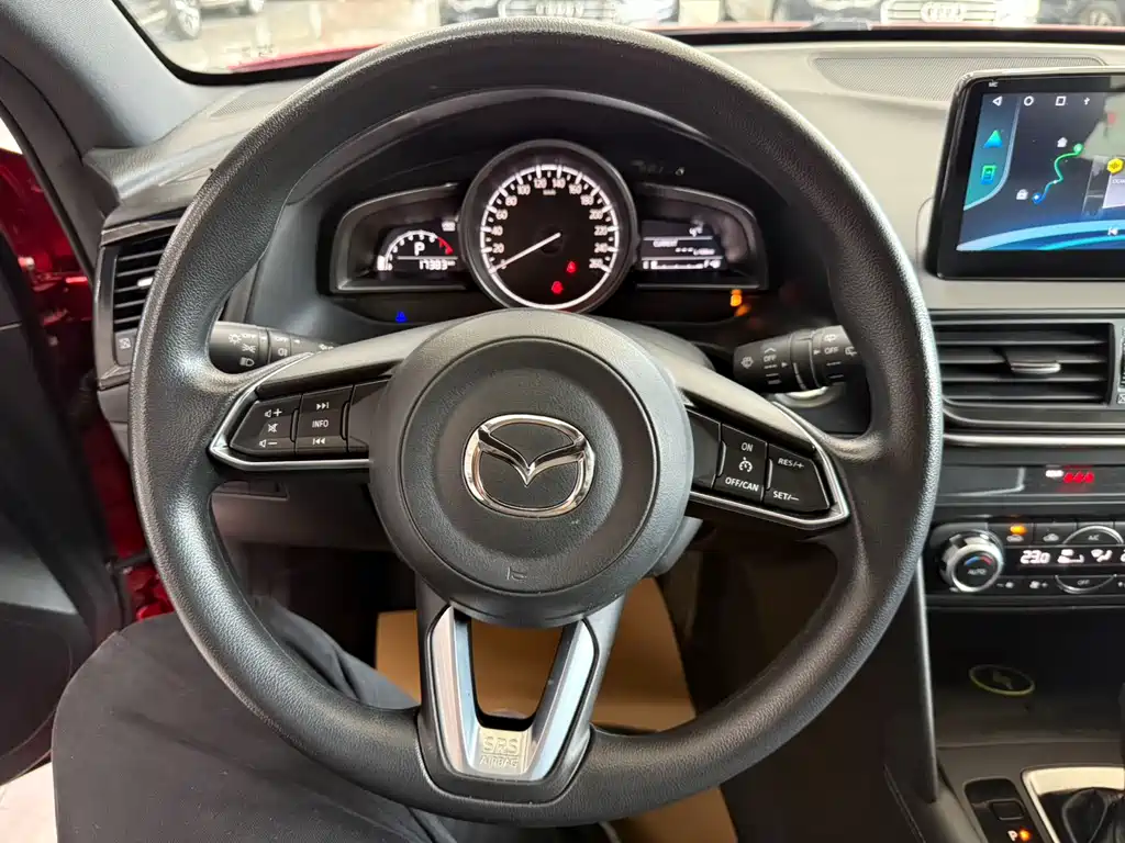 MAZDA CX 4