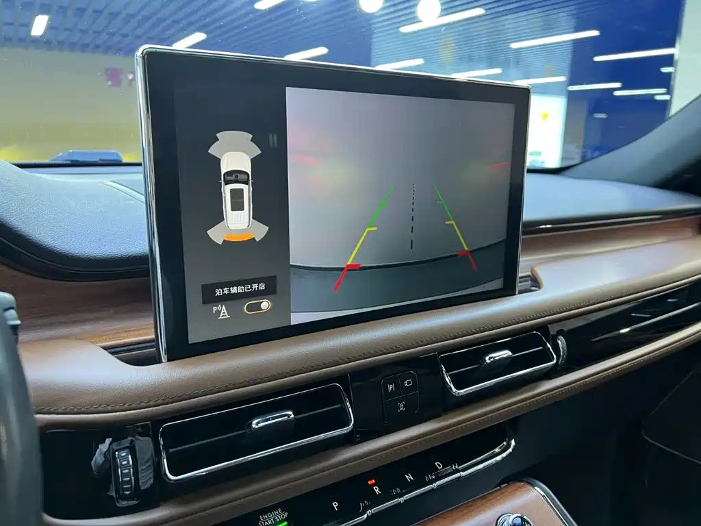 Lincoln Aviator — миниатюра 14