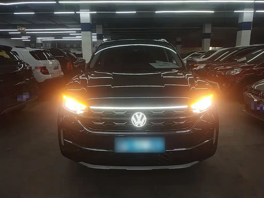 Volkswagen X — миниатюра 3