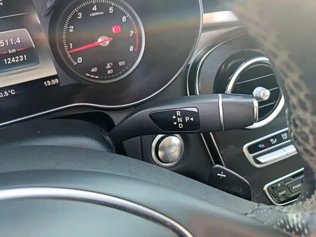 Mercedes-Benz C-Class — миниатюра 14