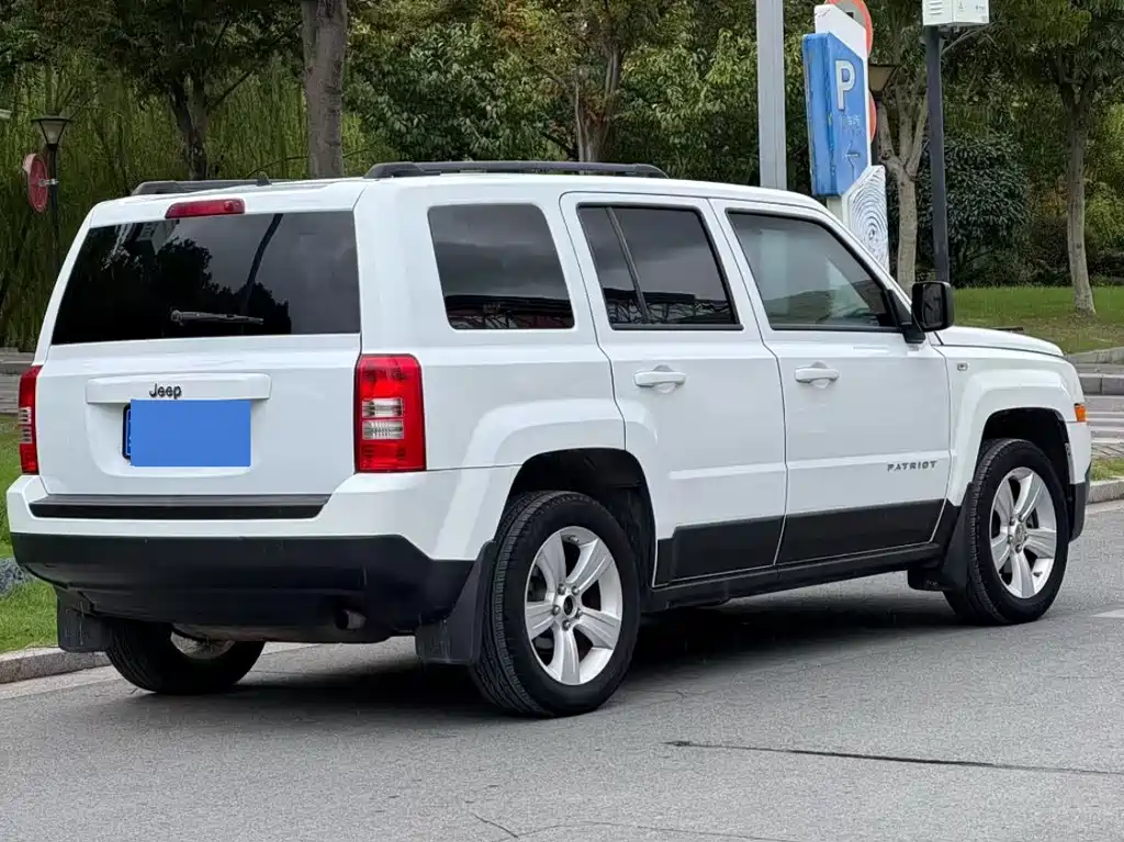 Jeep Patriot — миниатюра 4
