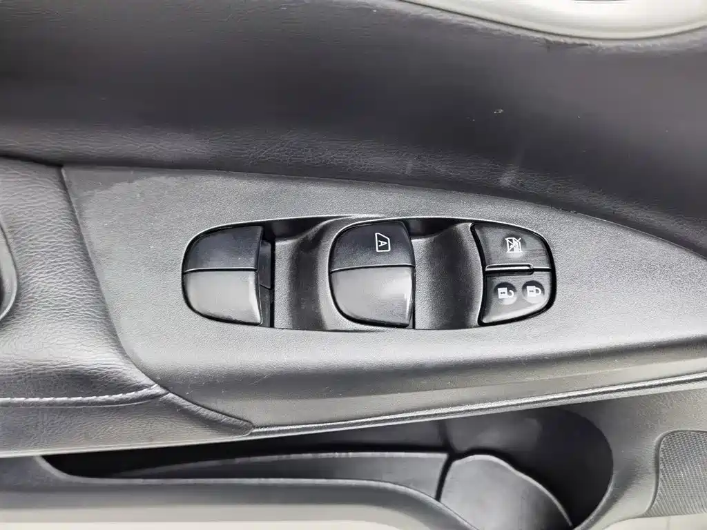 Nissan Sylphy — миниатюра 9