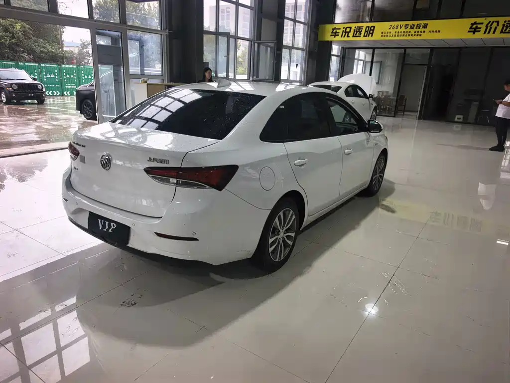 Buick Excelle — миниатюра 9