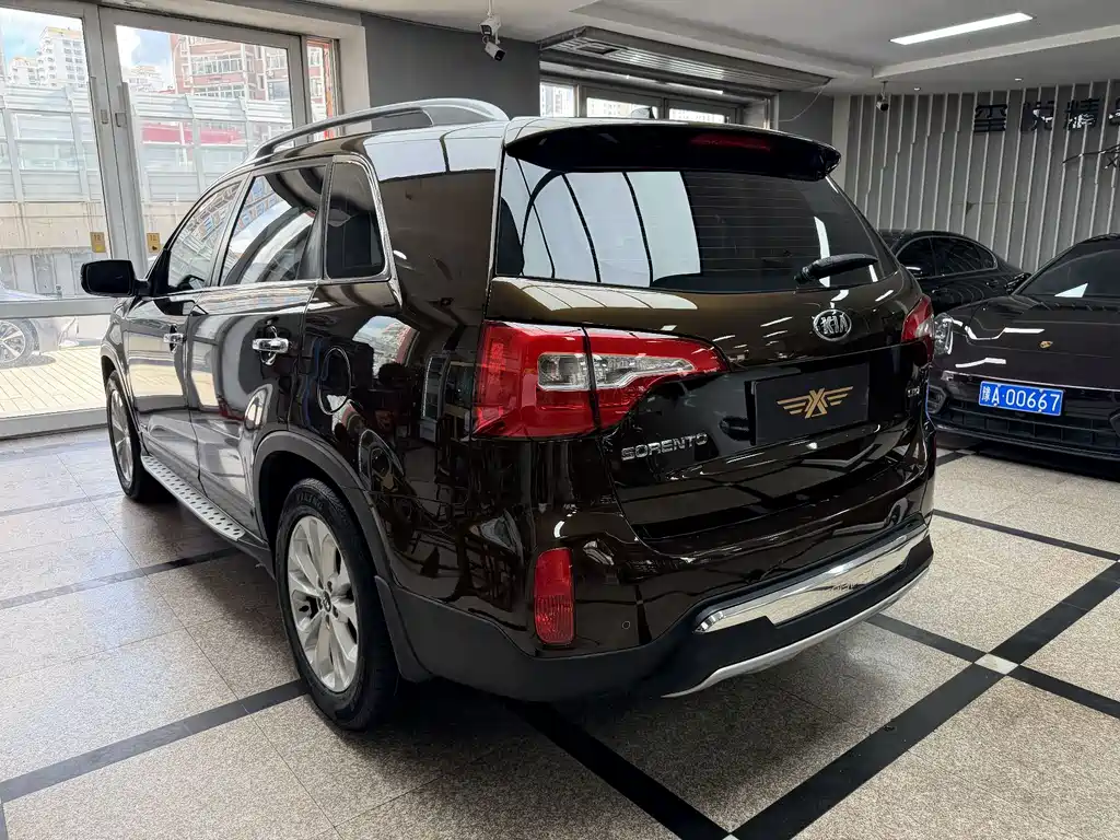 Kia Sorento — миниатюра 4
