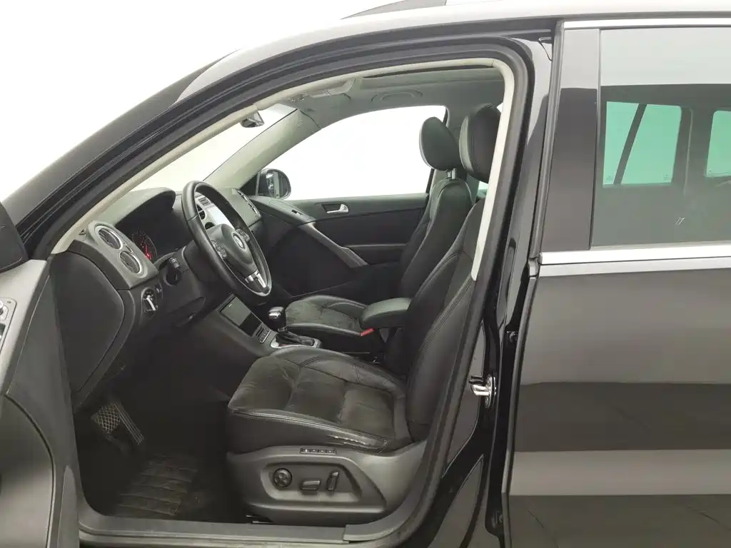 Volkswagen Tiguan — миниатюра 10