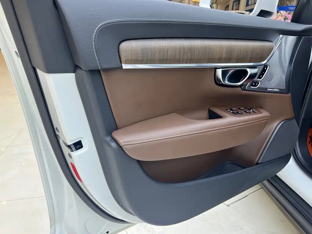 Volvo V90 2022 Cross Country B5 AWD