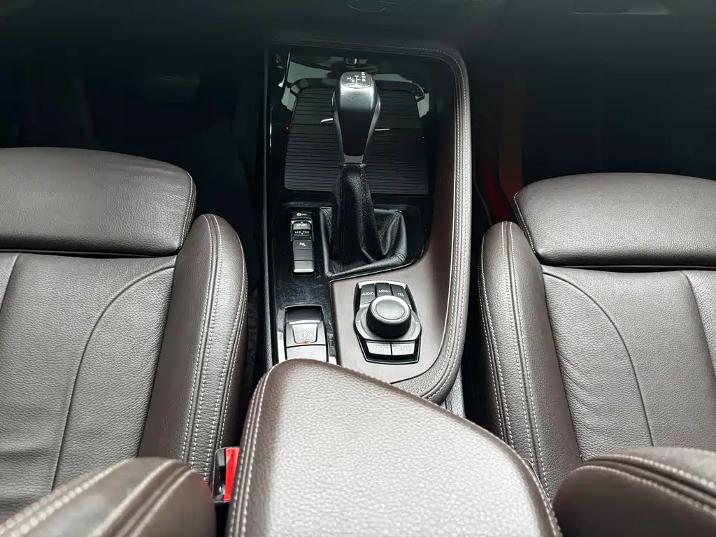 BMW X1 — миниатюра 9