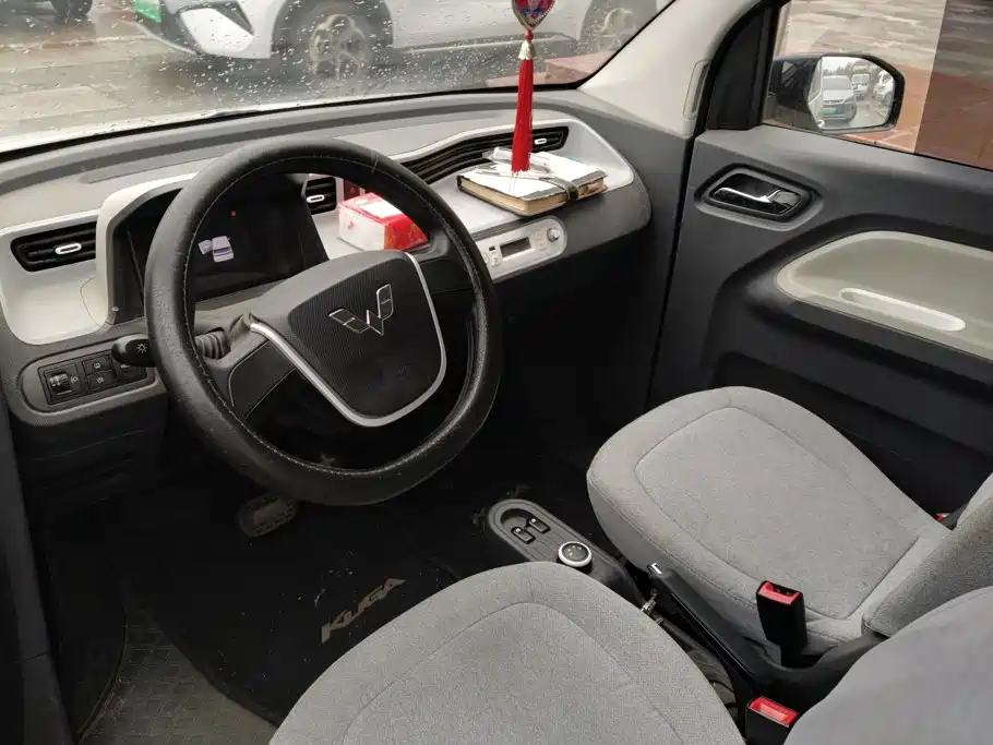 Wuling MINIEV — миниатюра 12