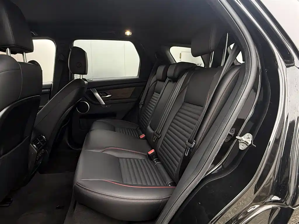 LAND ROVER DISCOVER SPORTS