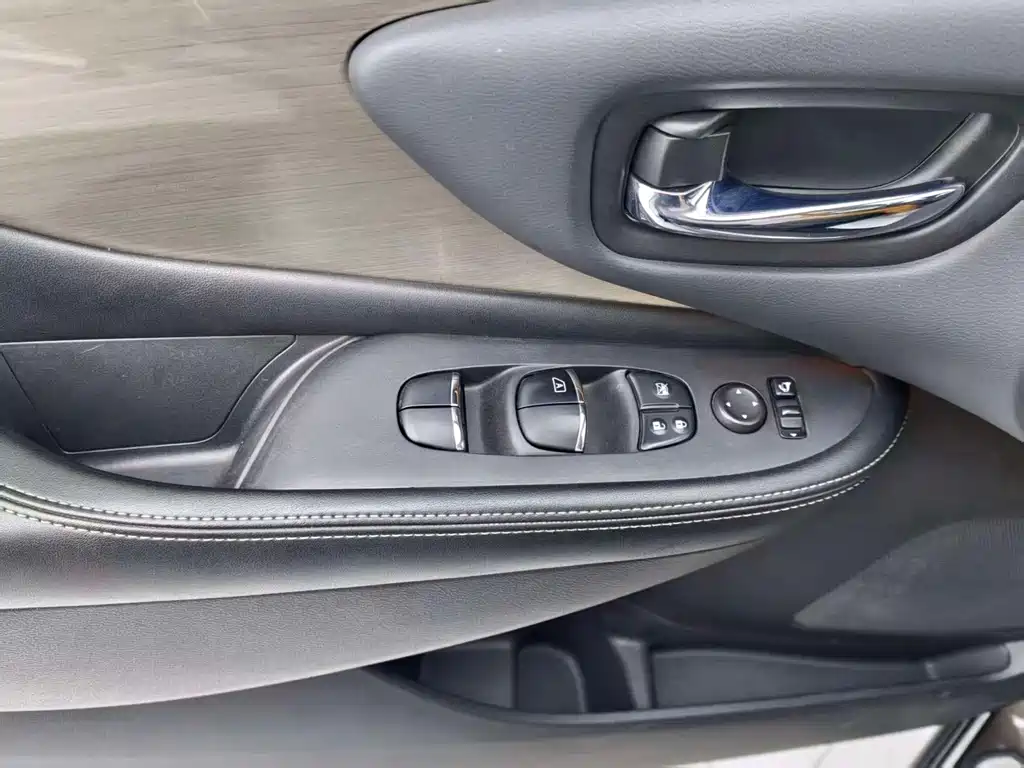 Nissan Murano — миниатюра 14