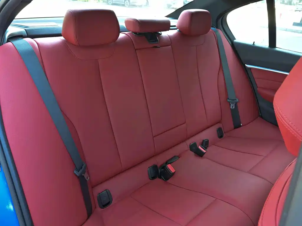 BMW 3 Series — миниатюра 14