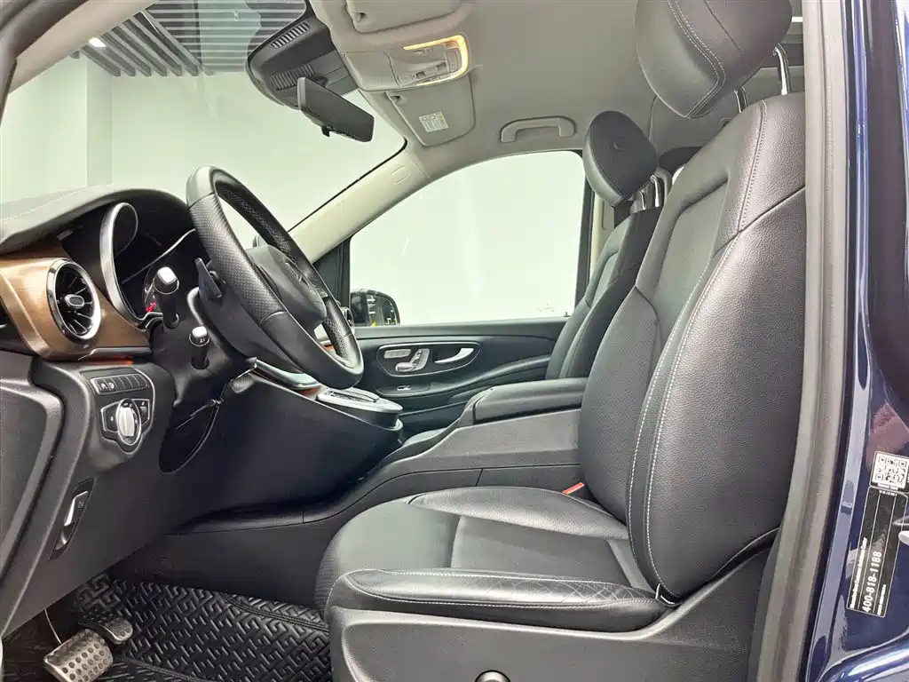 MERCEDES-BENZ V CLASS