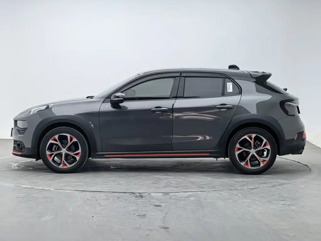 Lynk & Co 02 — миниатюра 2