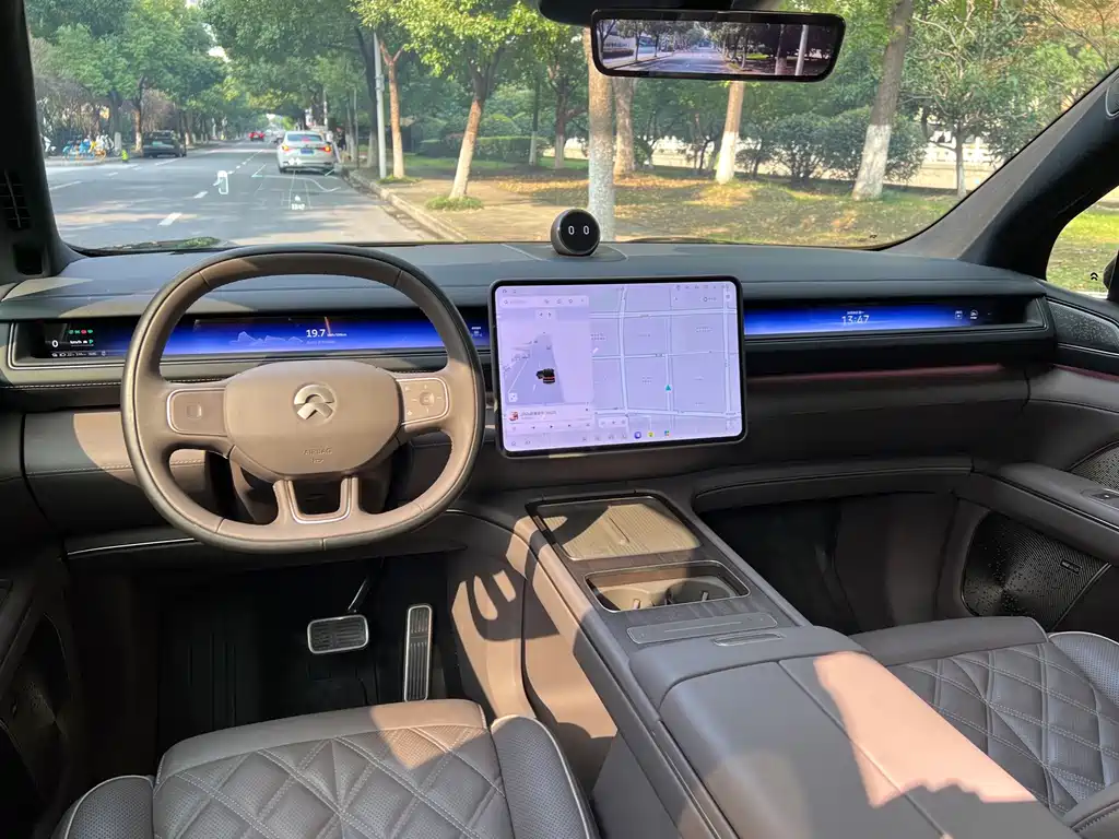 NIO ES8 — миниатюра 17