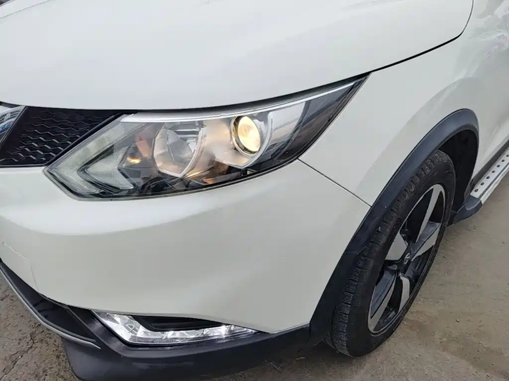 Nissan Qashqai — миниатюра 24