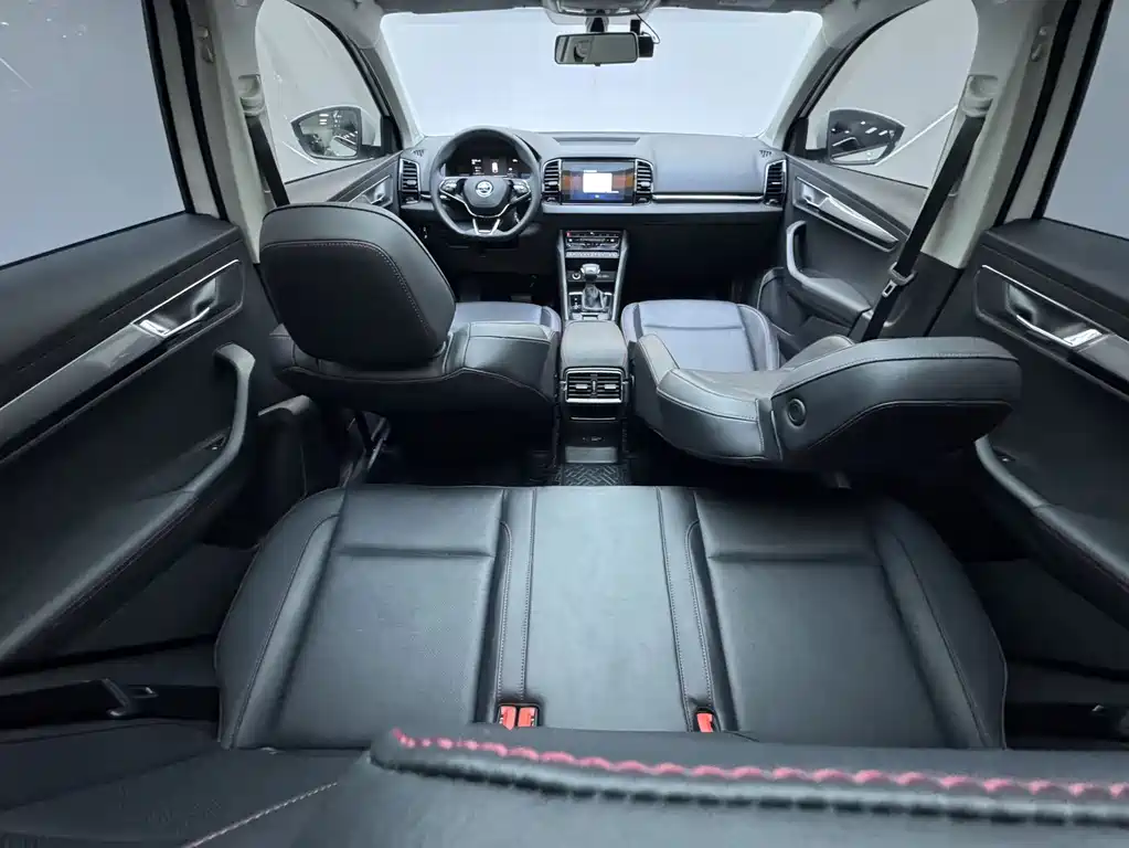 Skoda Karoq — миниатюра 10