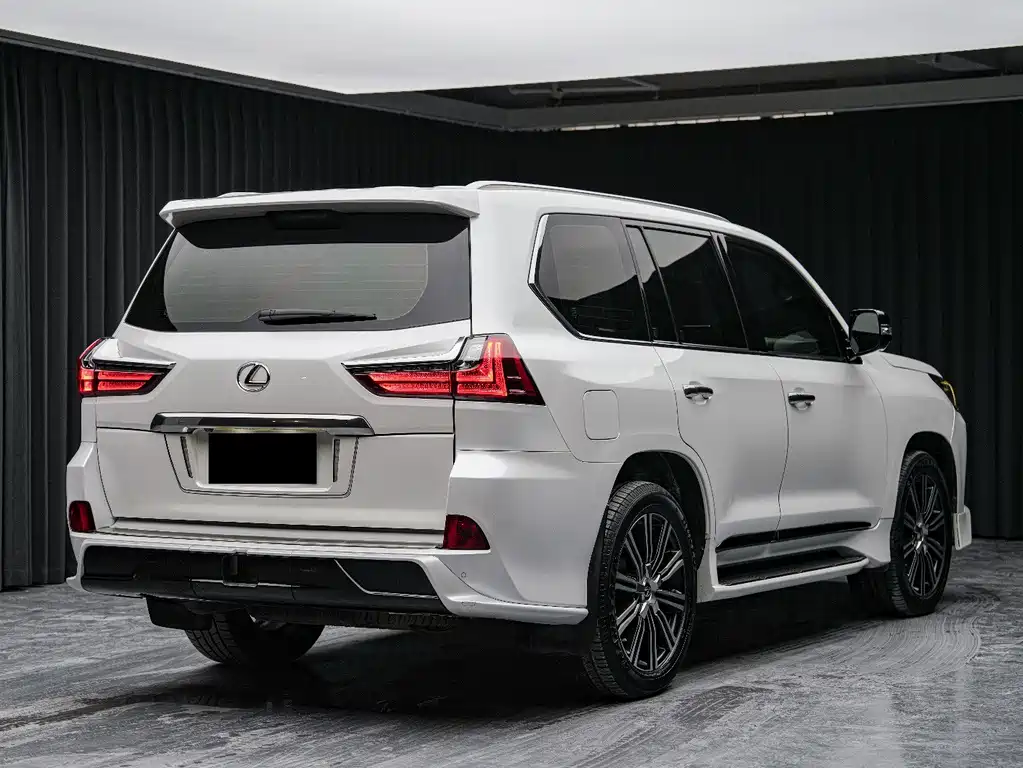 Lexus LX — миниатюра 4