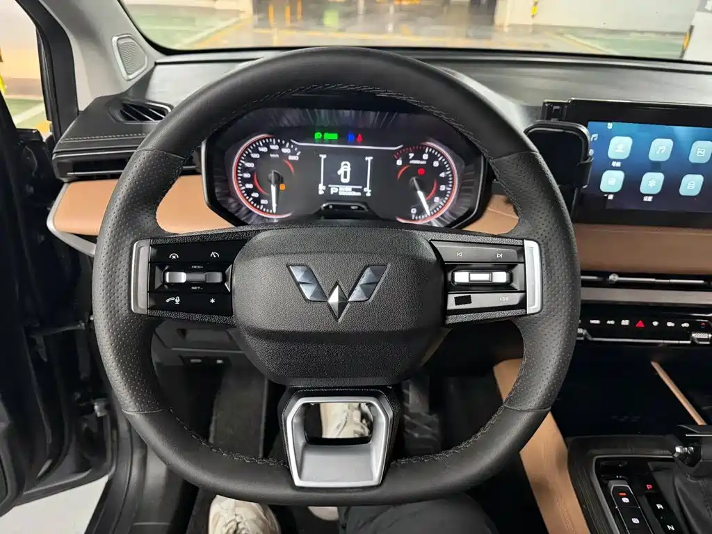 Wuling Jiachen — миниатюра 8